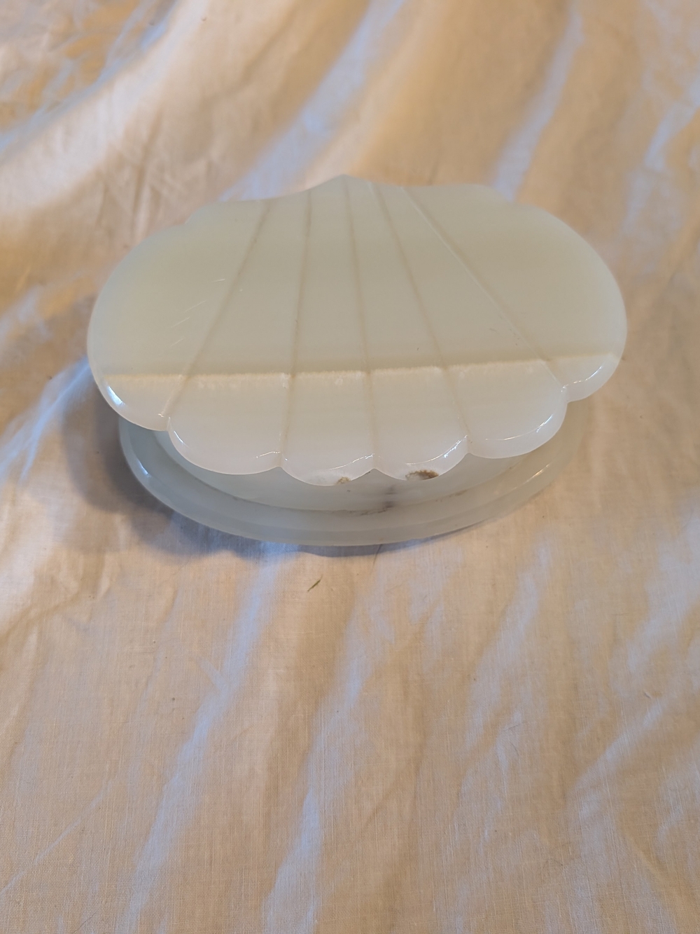 2/160$ Vintage White Onyx  Shell Jewelry Trinket Box